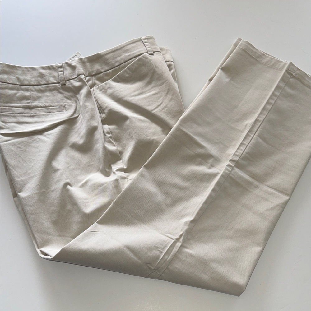 NWT Dockers Tan/Beige Ideal Fit Metro Pant Mid-Rise Size 18 Short